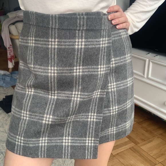 theory • grey and white wool mini skirt - Picture 7 of 8